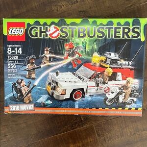 New LEGO Ghostbusters Ecto-1 & 2 Set - White, Red, Black, Gray